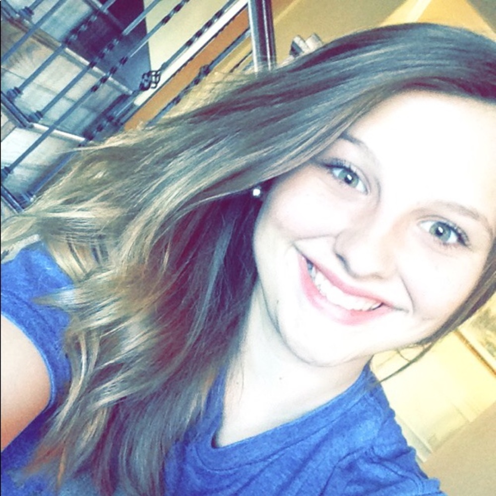 Meet your Posher, Makenzie